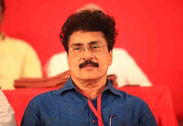 പി കെ ശശിയുടെ രാജി കരുതലോടെ ഇരുപക്ഷവും