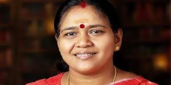 ​”എന്നെ തോൽപ്പിക്കാൻ മാധ്യമങ്ങൾ ഗൂഢാലോചന നടത്തുന്നു”; പാലക്കാട്ടെ വിവാദ വീഡിയോയിൽ മറുപടിയുമായി ശോഭ സുരേന്ദ്രൻ…